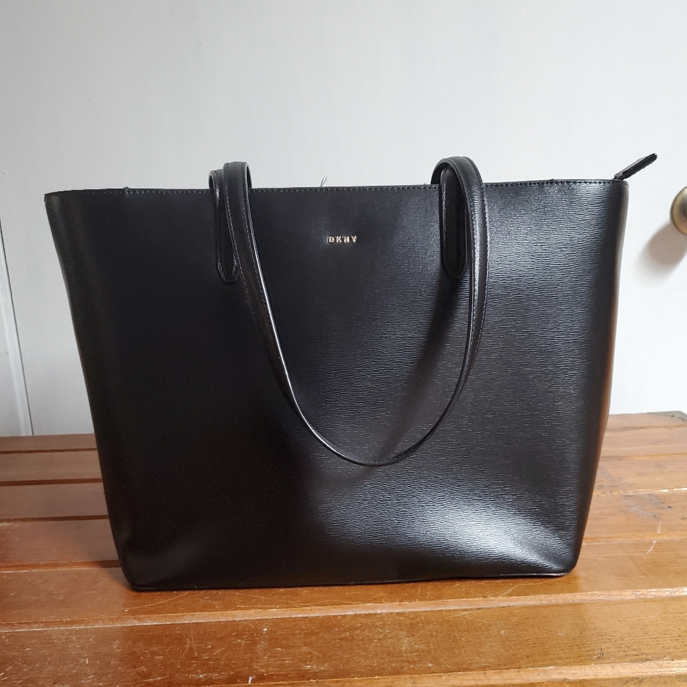 DKNY tote